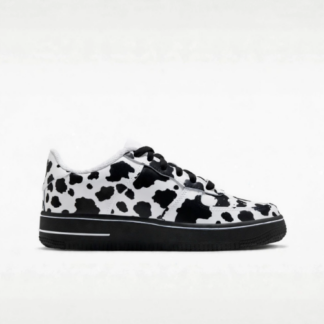SNEACKERS MOU